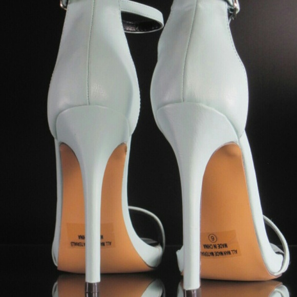 Women heeled sandals - Picture 3 of 6