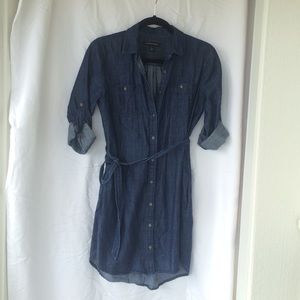 4P Banana Republic button down denim dress