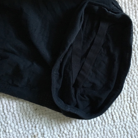 Hey barely worn black tube top from express - Picture 4 of 4