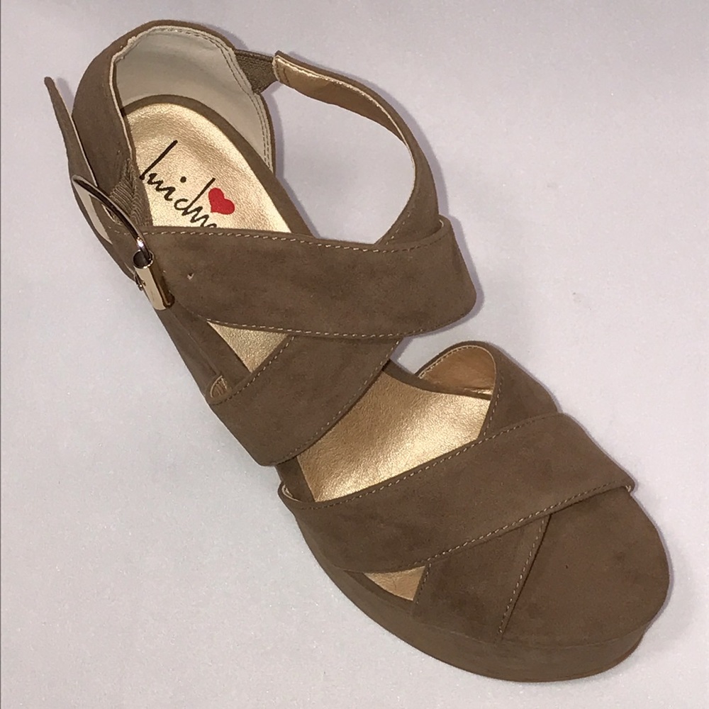 NEW Luichiny In style platform with block heel