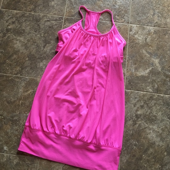 lululemon athletica Tops - LULULEMON no limits tank size 4