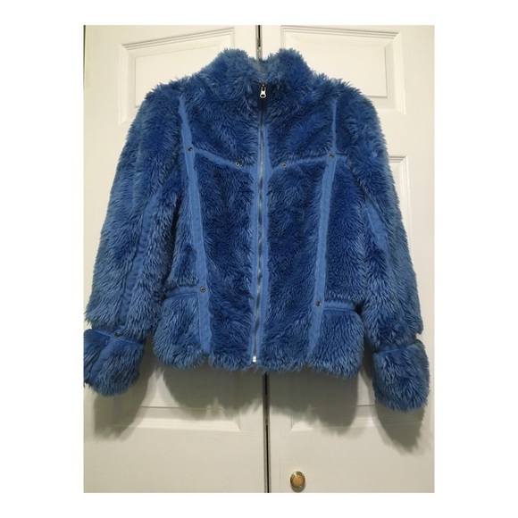 🌟⭐️ Cyber goth/grunge blue faux fur Jacket ⭐️🌟