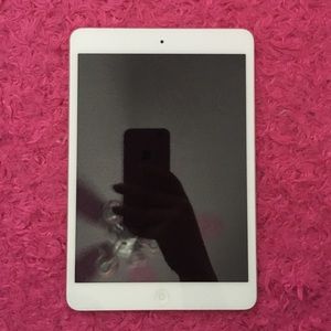 Apple IPad Mini!!