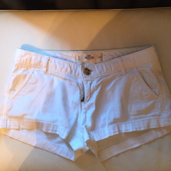 Woman's shorts - Picture 1 of 2