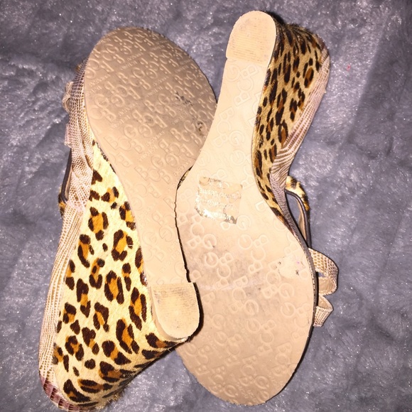 🌸Gently used BCBG girl Leopard strappy wedges!! - Picture 4 of 4