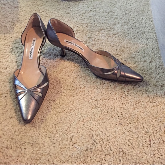 Kitten heel pointed toe Manolos - Picture 1 of 4