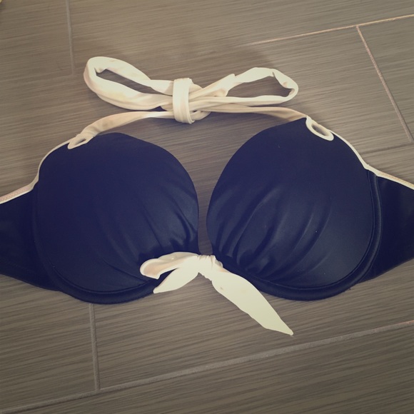 Victoria Secret Black bikini top!