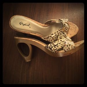 Qupid Heels. Size 7.