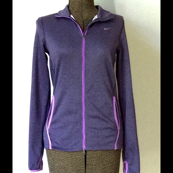 Nike Tops - Nike dri fit running top.