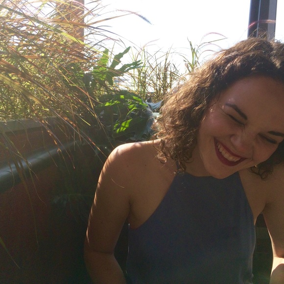 Meet your Posher, Hannah - Picture 1 of 1