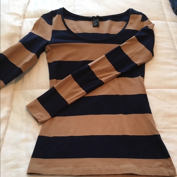 Shirt - Picture 1 of 2