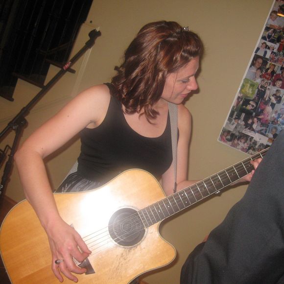 Meet your Posher, Kay - Picture 1 of 1