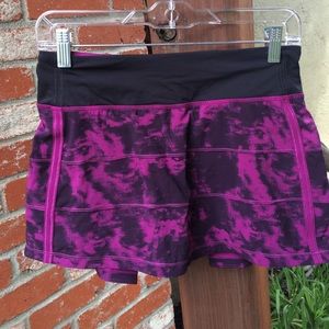 Lulu lemon skirt! Never worn. Price is negotiable!