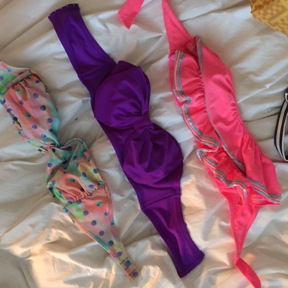 SWIMSUIT TOP BUNDLE - Picture 3 of 3