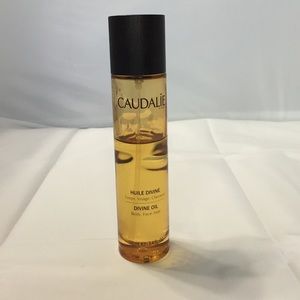 Caudalie divine oil