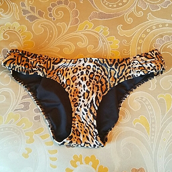 Victoria's  Secret Swim Bottom NWOT
