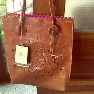 NWT Patricia Nash leather shoulder tote