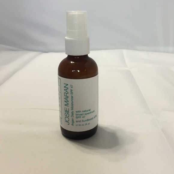 Josie Maran daily moisturizer with spf 47