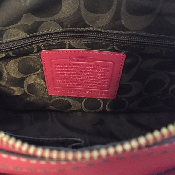 Coach legacy handbag. Raspberry/rose color. - Picture 3 of 4