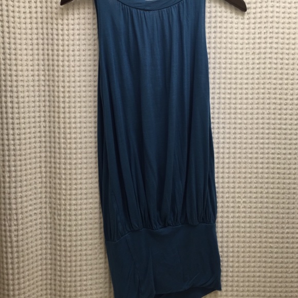 Blue Tank - Picture 3 of 3