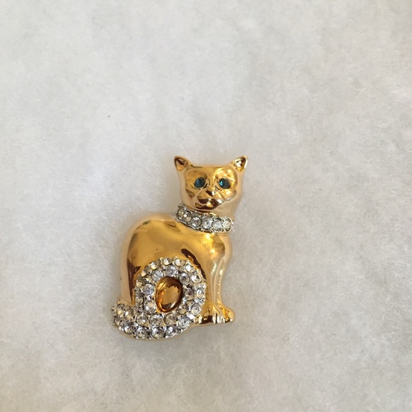 Cat brooch 🐈