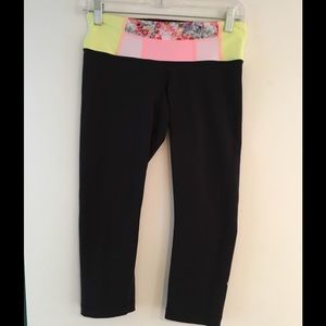 Lululemon reversible crops