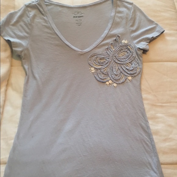 V-Neck - Picture 1 of 3