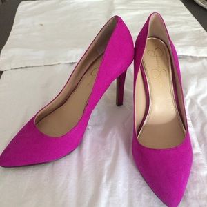 Hot pink pointed toe pumps