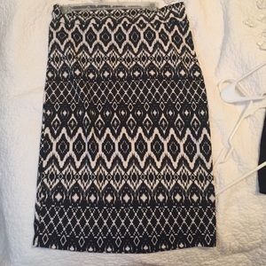 Black white skirt