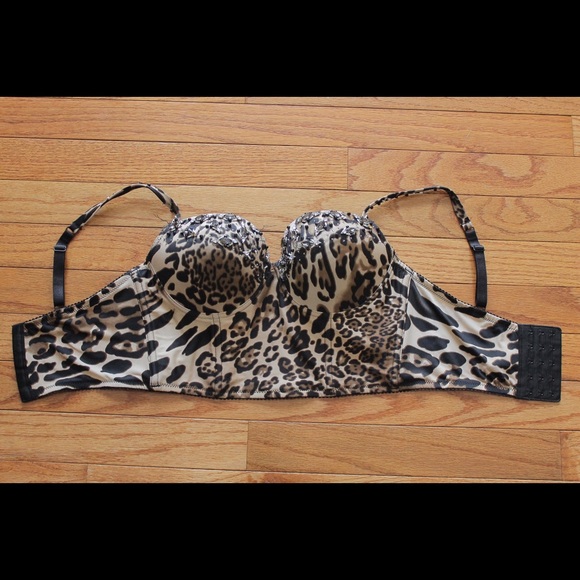 Animal print embellished crop top