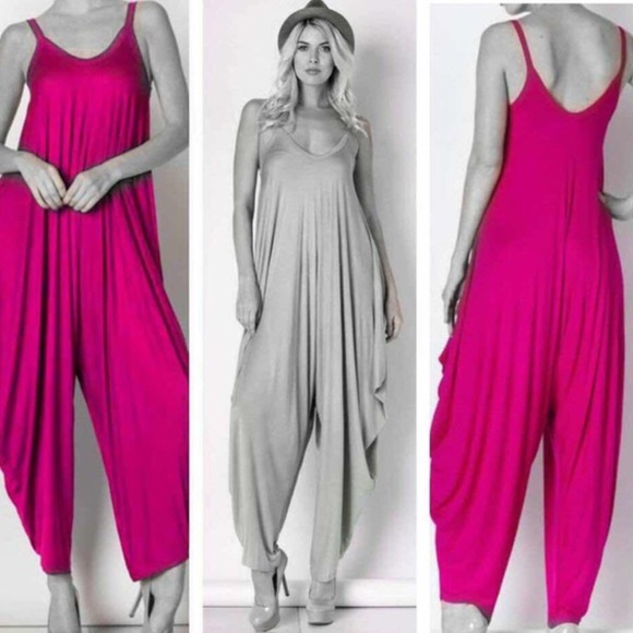 🇺🇸 Harem Jumpsuit in Fuchsia Pink - Picture 3 of 4