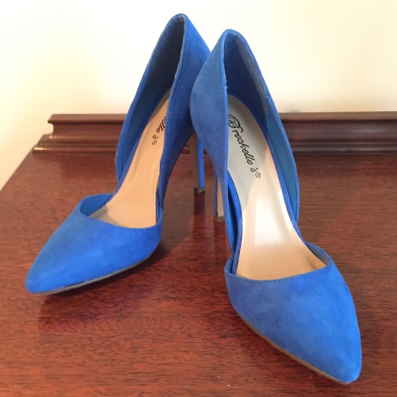 Breckelles Shoes - 🎉HP🎉 Never Worn Blue Faux Suede d'Orsay Heels