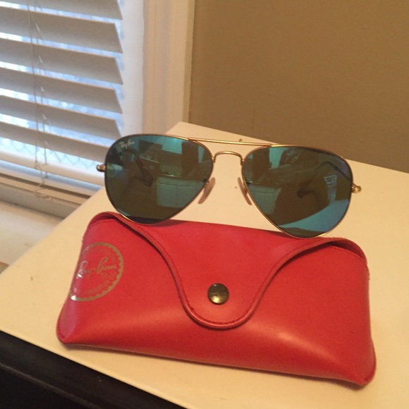 Ray-Ban Aviator Blue Flash Lenses - Picture 2 of 3