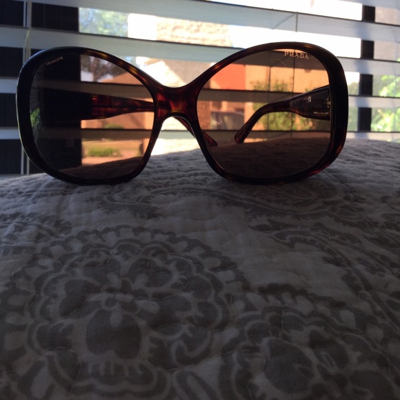 GorgEous PRADA Dark Havana Sunglasses! - Picture 4 of 4