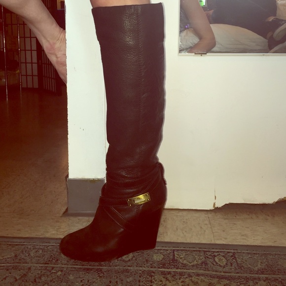 BCBG MAXAZRIA platform boots