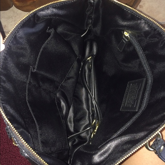 Vintage NEW Authentic Coach purse! - Picture 3 of 4