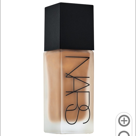 Nars all day luminous weightless foundation