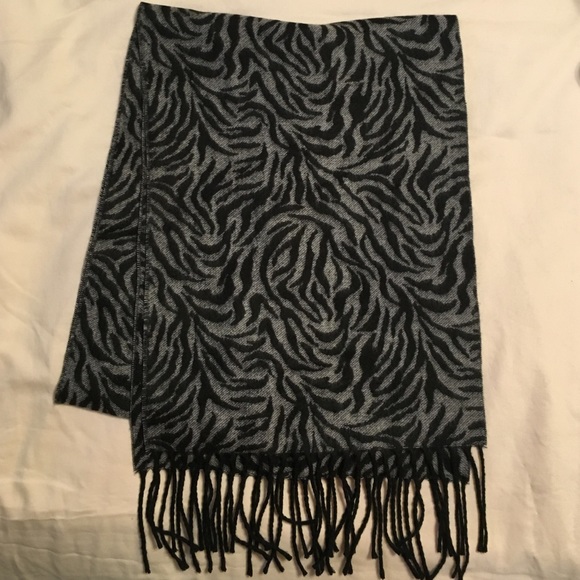 Zebra scarf
