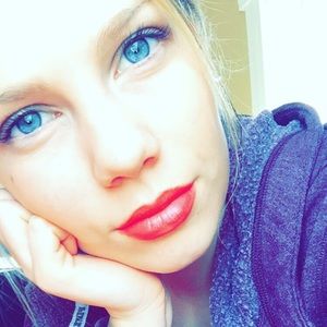 Meet your Posher, Lindsey