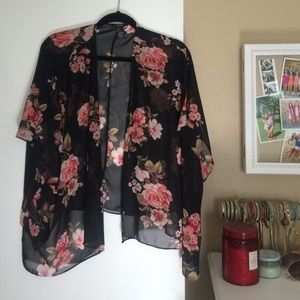 Black Floral Kimono