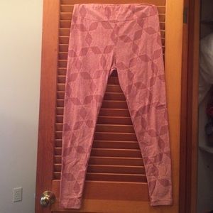 Price firm BNWT Lularoe leggings