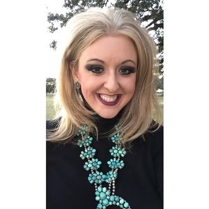 Meet your Posher, Courtney