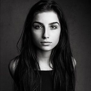 Meet your Posher, Isabelle