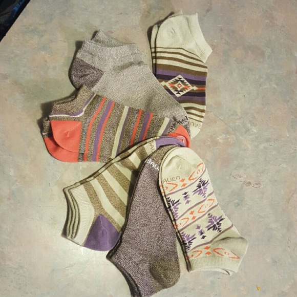 6 pair Eddie Bauer know show socks
