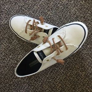 Sperry Seacoast Canvas Sneaker