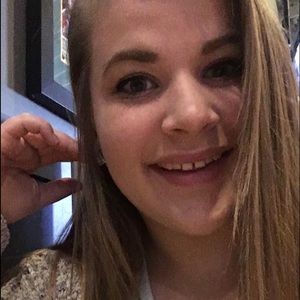 Meet your Posher, Maci