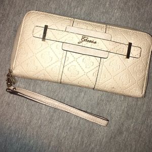 Guess Wallet