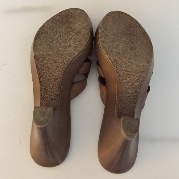 Neutral Heels - Picture 3 of 3