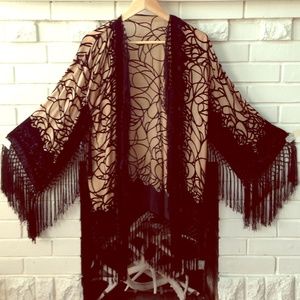The ultimate Stevie Nicks velvet kimono jacket