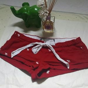 ABERCROMBIE & FITCH RED SHORT